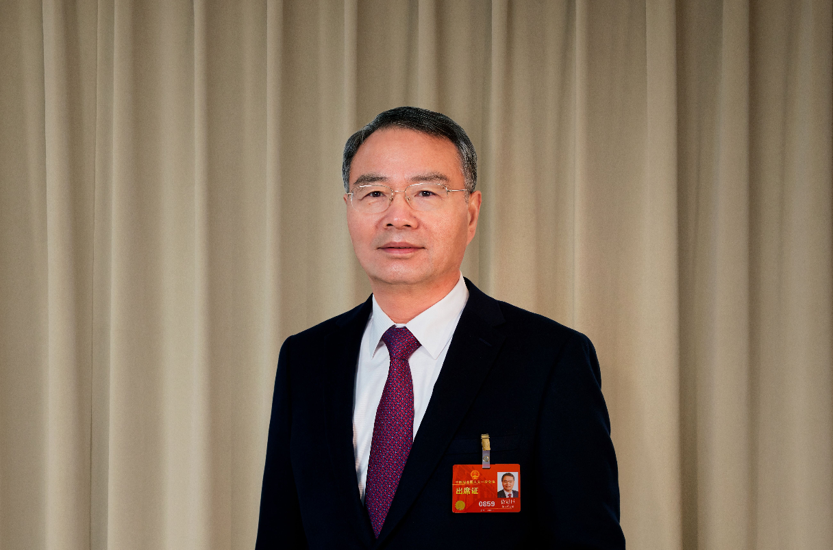 如何更好地保护民营企业财产?全国人大代表、传化集团董事长徐冠巨这样建议